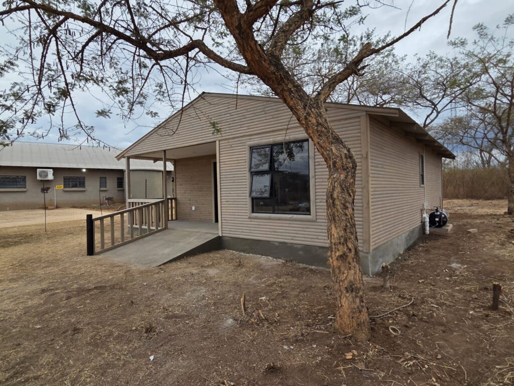 log cabin m