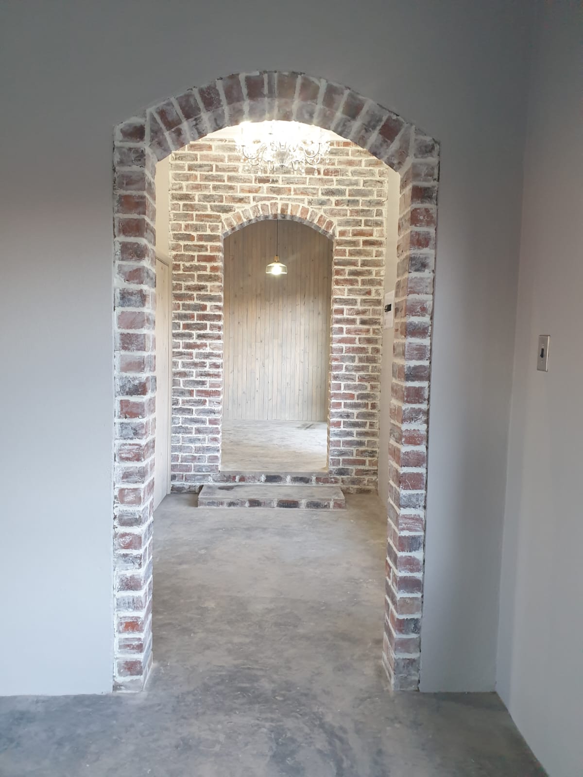 PHOTO 2025 05 06 21 08 11